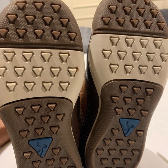 *SOLD* 9 Toddler Go Plae Boots - Picture 7 of 7